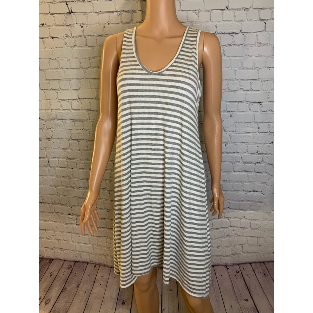 Acemi size small Gray & white Stripped comfy basic casual Dress